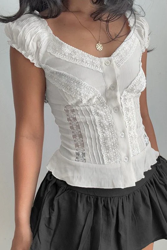 Gelyn Button Front Puff Lace Blouse