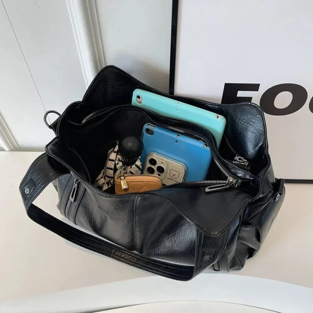 Kyla Shoulder Bag - Image 5