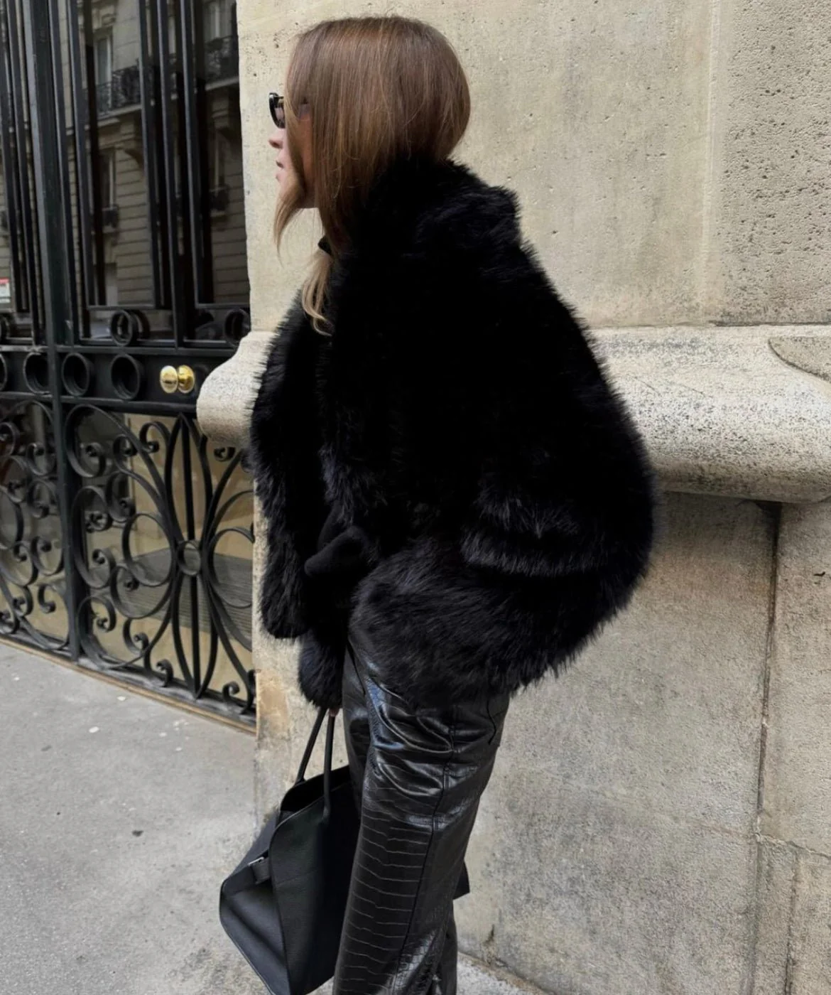 Maris Cropped Faux Fur Coat - Image 3